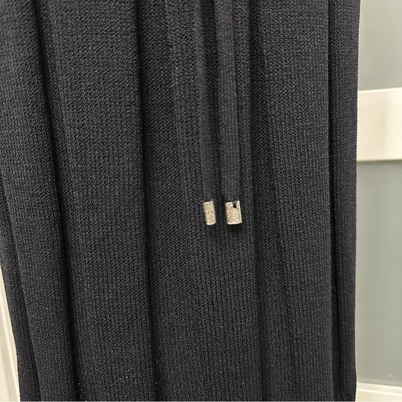 NEW ST. JOHN SPORT Wool/Rayon Santana Knit Skirt Mid Length Black Size Medium - Picture 5 of 8